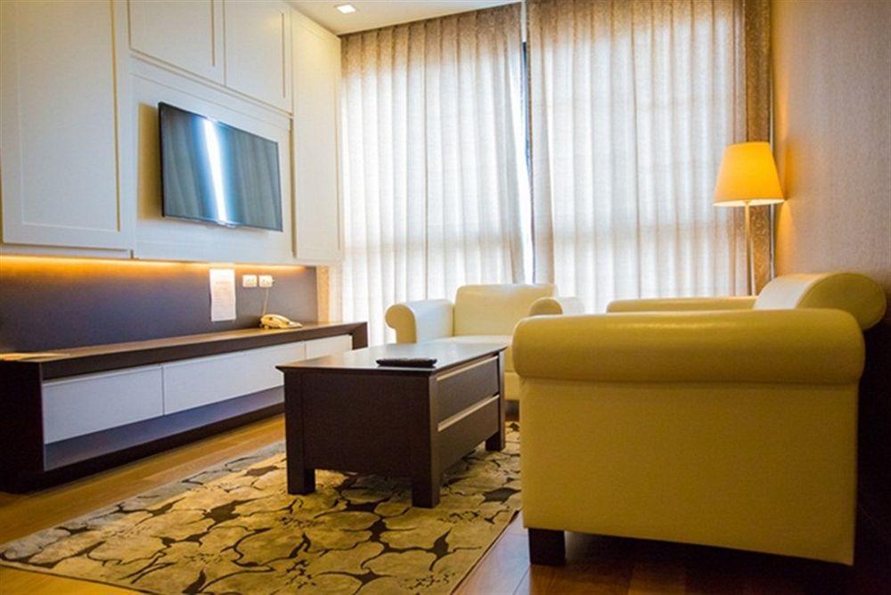 Alisha Court Hotel & Residence กรุงเทพมหานคร ภายนอก รูปภาพ