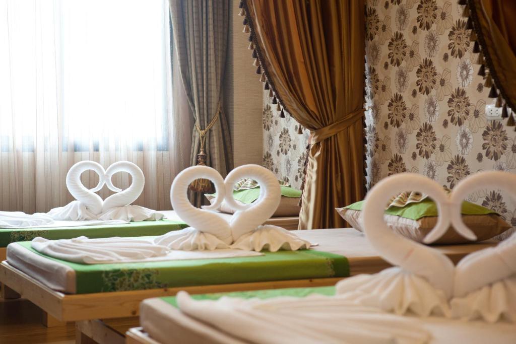 Alisha Court Hotel & Residence กรุงเทพมหานคร ภายนอก รูปภาพ